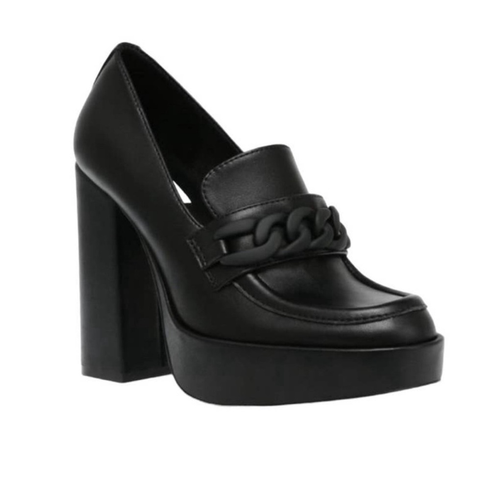 Perfect condition Steve Madden Rhylee platform loafers